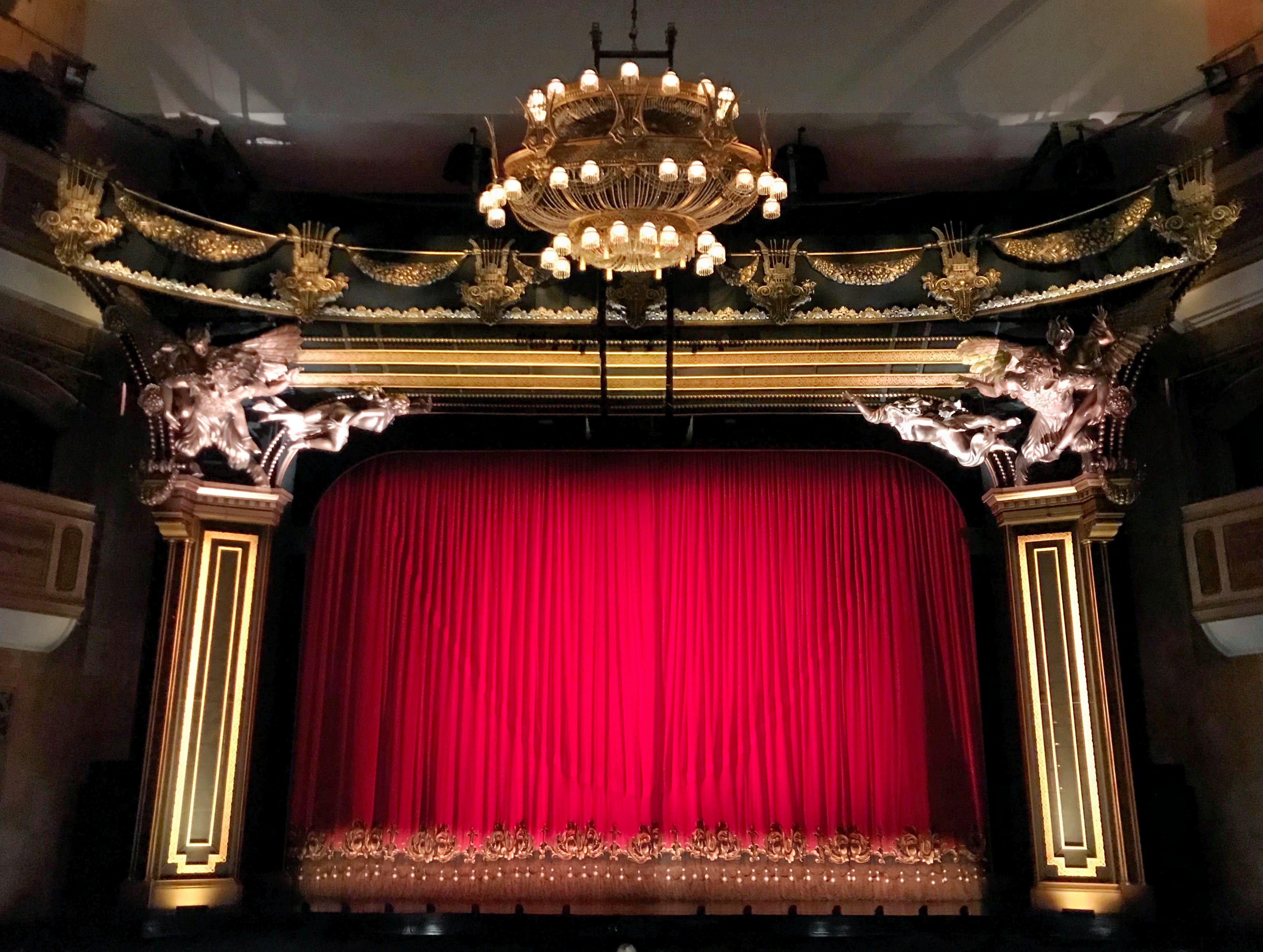 red curtain stage